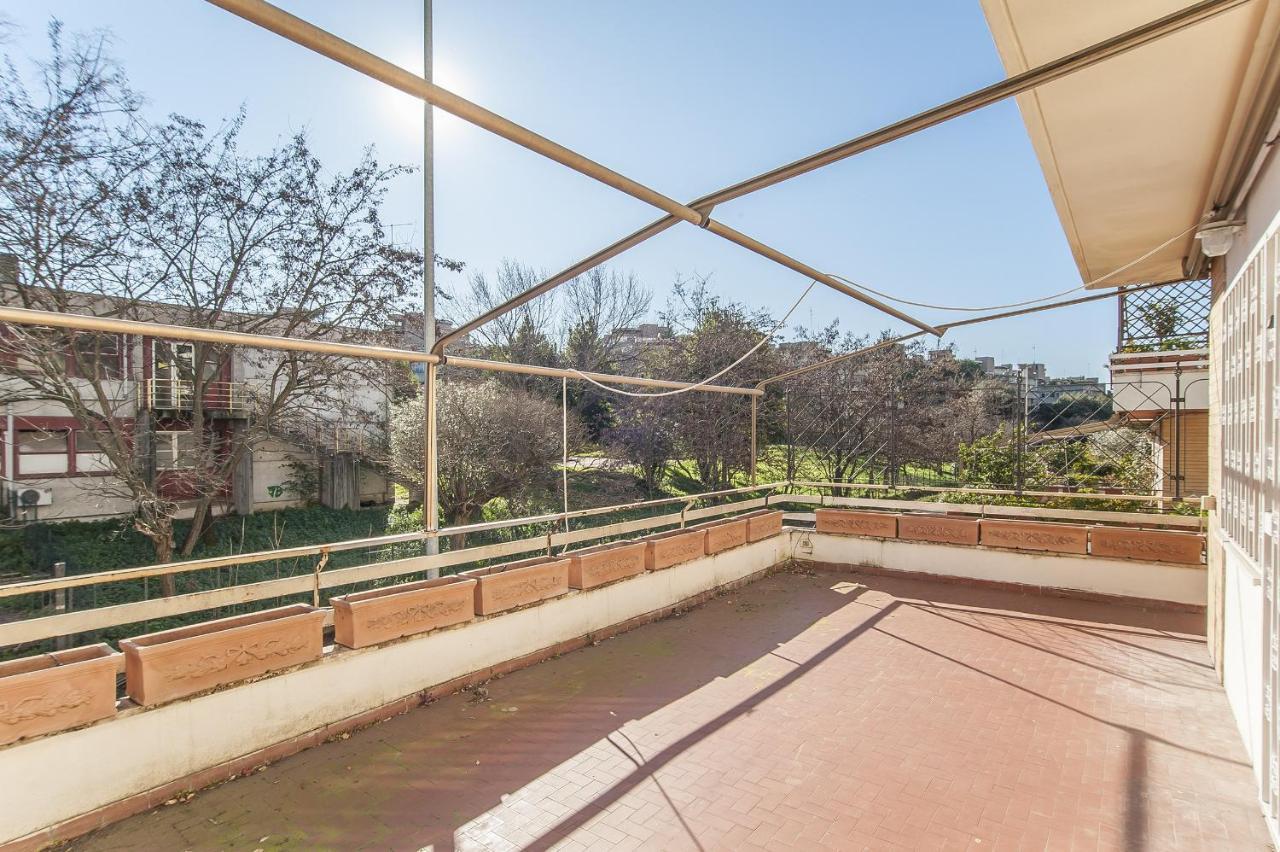 Eur Luminous And Large Family Terrace Apartment Roma Exterior foto