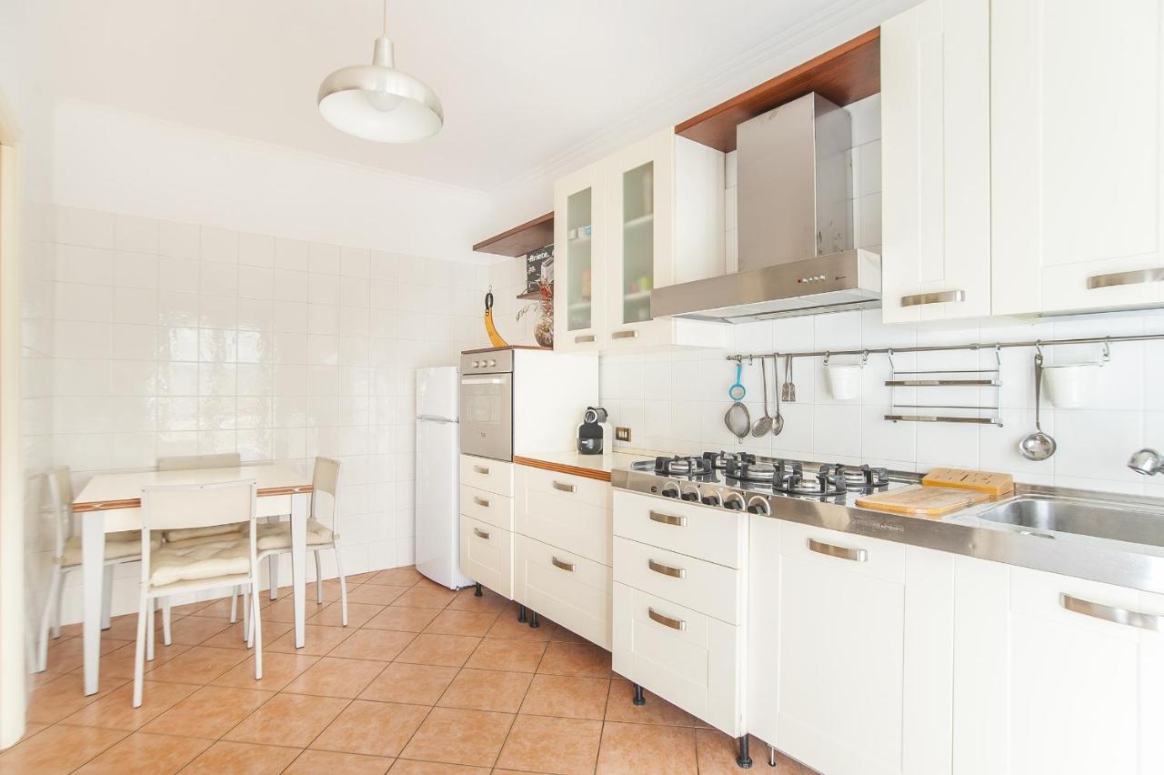 Eur Luminous And Large Family Terrace Apartment Roma Exterior foto